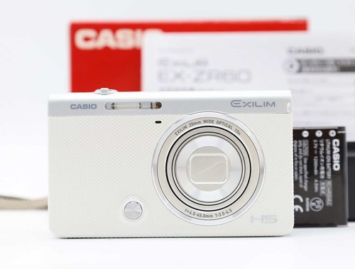 Fotocamera digitale compatta